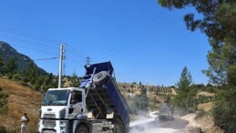 Kemer Ovacık Mahallesi’nin 3.5 kilometrelik yolu asfaltla buluştu