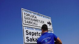 Kırsal ulaşımda levhalar yenileniyor