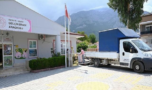 Kırtasiye materyallerinin dağıtımı sürüyor