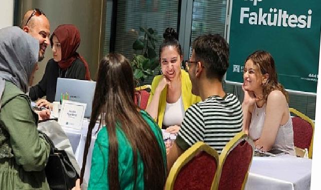 KTO Karatay Üniversitesi’nde tercih ve tanıtım günleri tüm süratiyle devam ediyor