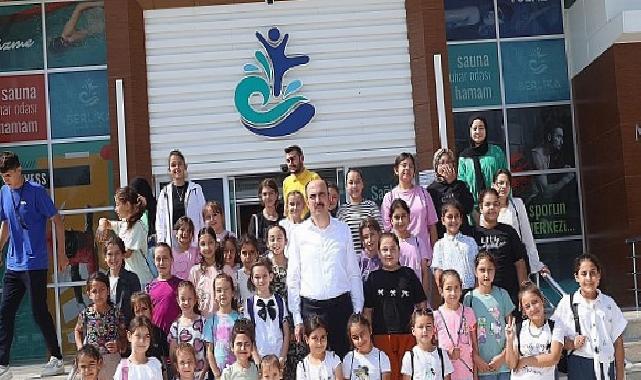 Lider Altay Yaz Tatilinde Yüzme Öğrenen Çocuklarla Buluştu