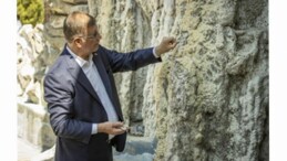 Lider Tugay Buca’da Hasanağa Bahçesi’ni ziyaret etti, devam eden yatırımları inceledi