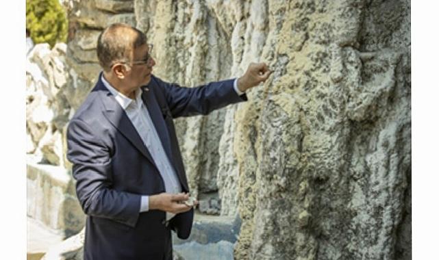 Lider Tugay Buca’da Hasanağa Bahçesi’ni ziyaret etti, devam eden yatırımları inceledi