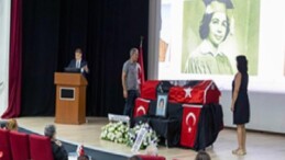 Lider Tugay’dan hocası Emel Tümbay’a duygusal veda