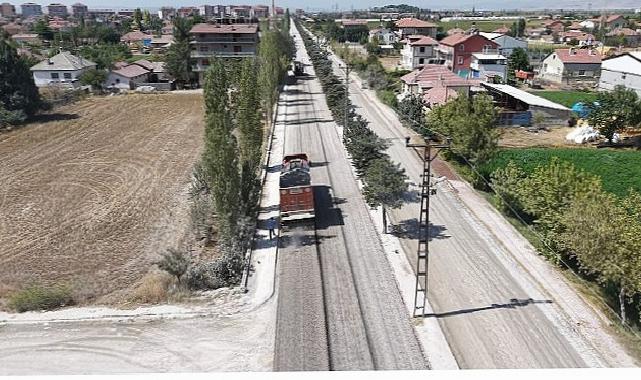 Mihmandarlı Caddesinde Asfalt Çalışması