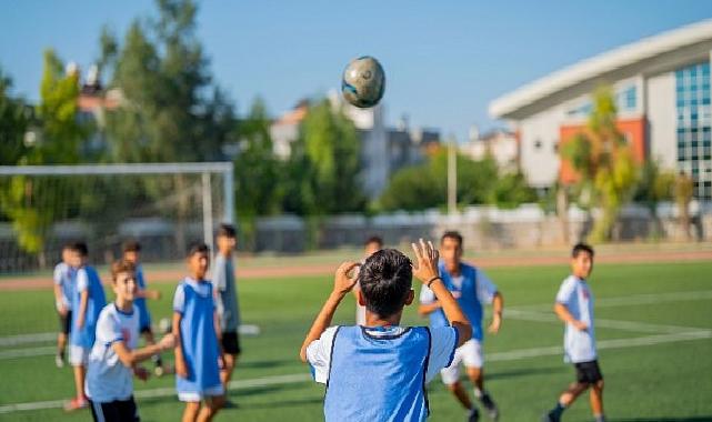 Milas Belediyesi Yaz Futbol Okulu’nda İdmanlar Devam Ediyo