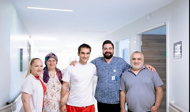 Motor kazası sonrası yatağa bağımlı kalır dendi, yürüyerek taburcu oldu