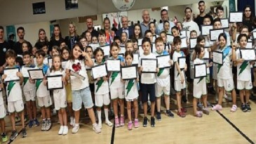 Nilüfer’de “Tam Gün Spor Etkinlikleri” renkli şovlarla sona erdi