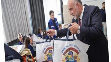 Okula Başlayan Tüm Öğrencilere Çanta ve Kırtasiye Seti Canik Belediyesi’nden!