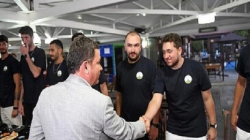 Osmangazi Belediyespor voleybol kadrosu yeni döneme hazır