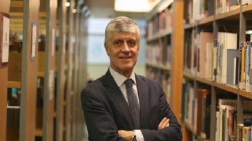 Prof. Dr. Tayfun Uzbay: “Zayıflama gayesiyle, ister besin desteği ister diğer bir ilaç olsun, ezbere ilaç kullanılmaz!”