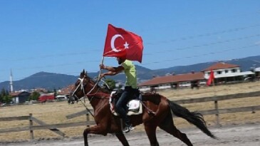Rahvan At Yarışları Heyecanında Sıra Gölcük Koşusunda