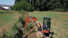 Sulama kanallarında hummalı paklık