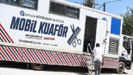 Taşınabilir kuaför tırı Antalya’nın yaylalarında