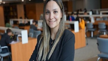 Text Neck Sendromu gençleri ve çocukları tehdit ediyor