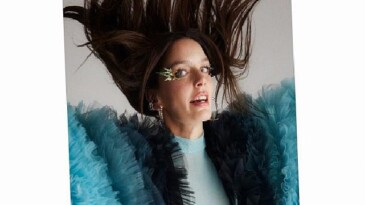 Yapı Kredi bomontiada World Akustik sahnesi Nil Karaibrahimgil’i ağırlıyor