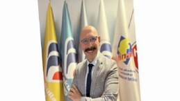 Anne-babalara davet: Lise periyodunda yalnızca notlara değil, çocuğunuzun gelişimine odaklanın