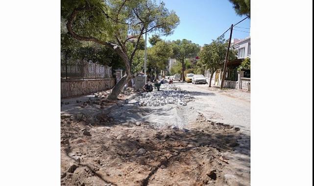 Ayvalık Belediyesi’nden 150 Meskenler Mahallesi’nde Yol Tamirat Seferberliği