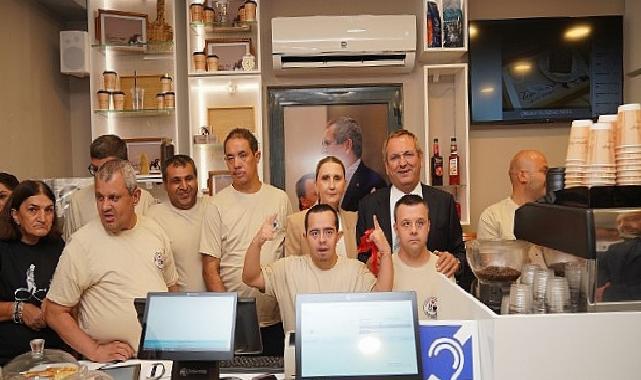 Ayvalık’ta Birinci Manisiz Kafe Hizmete Açıldı