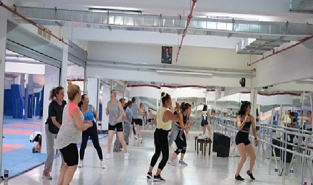 Bayraklı’da 3 Bin 500 kişi yaz spor okullarında buluştu