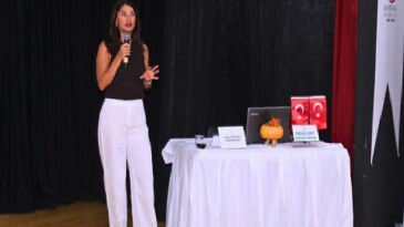 Bayraklı’da sağlıklı ve istikrarlı beslenme semineri