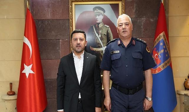 Belediye Başkan Arı’dan Jandarma Komutanı Çelik’e Ziyaret