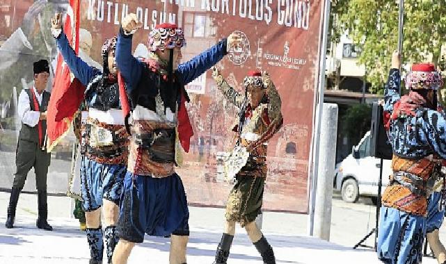 Bergama’nın Kurtuluşu merasimlerle kutlandı