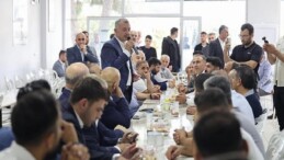 Büyükakın, Çayırova’da dernekleri ziyaret etti