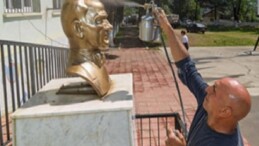 Büyükşehir, yeni periyot öncesi okulları yeniledi