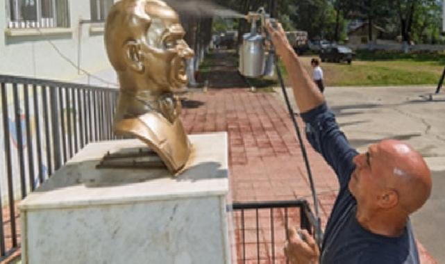 Büyükşehir, yeni periyot öncesi okulları yeniledi