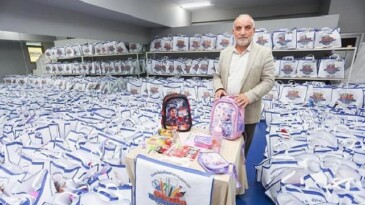 Canik Belediyesi’nden Okula Başlayan Tüm Çocuklara Çanta ve Kırtasiye Setleri Armağan