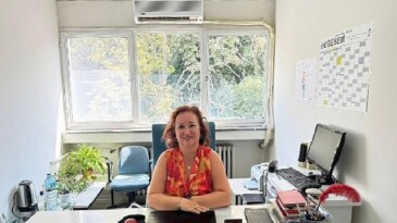 Doç. Dr. Aydoğdu Karaaslan gençlerde dijital yorgunluğa ve ekran bağımlılığına dikkat çekti