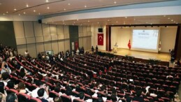 Dokuz Eylül Üniversitesi Tıp Fakültesi, 2025-2026 Akademik Yılı açılışı ve Beyaz Önlük Giyme Töreni