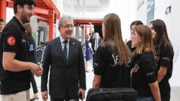 Dokuz Eylül Üniversitesinde ÜNİDES Doruğu