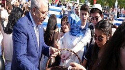 Ege Üniversitesi yeni öğrencilerine şenlikle “Merhaba” dedi