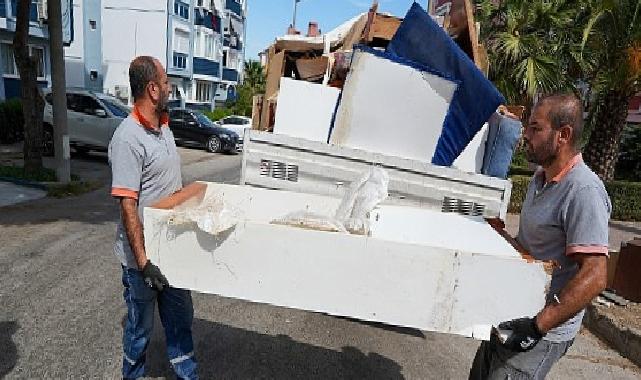 Gaziemir Belediyesi’nden mobilya atıklarına kalıcı tahlil