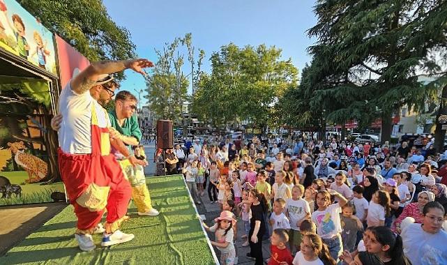 Gölcük’te Okul Yolu Şenliğe Dönüşüyor