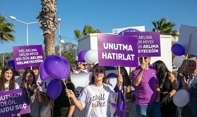 Güzelbahçe’de Alzheimer’a karşı farkındalık yürüyüşü