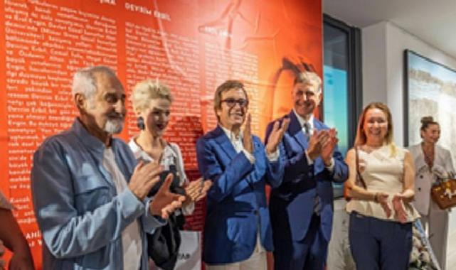 İki dev sanatçı İhtilal Erbil ile Erol Evgin “Yan Yana”