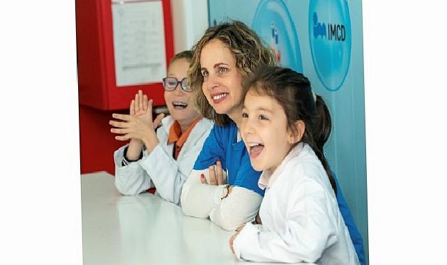 IMCD, Bilim Ateşböceği Tırı ve Kalıcı Bilim Sınıflarıyla Çocukların Kalbine Bilim Tohumları Ekmeye Devam Ediyor