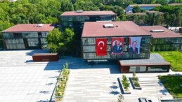 İnegöl Belediyesi’nden 1500 Öğrenciye Kırtasiye Yardımı