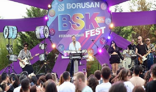 İskender Paydaş ve Orkestrası Borusanlılar için muhteşem bir konser verdi