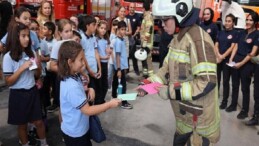 İzmir’de ateş savaşçıları öğrencilerle buluştu