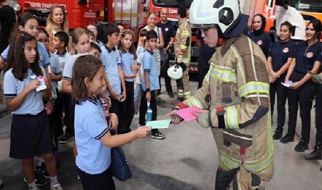İzmir’de ateş savaşçıları öğrencilerle buluştu