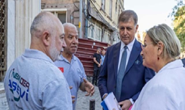 İzmir’in tarihi yapıları gün yüzüne çıkıyor