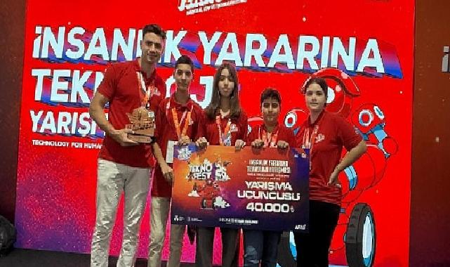 İzmirli Öğrencilerden TEKNOFEST 2025’te “ExoShoulder: Akıllı Omuz Dayanak Sistemi Projesi” ile Büyük Muvaffakiyet