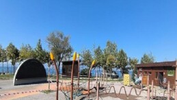 Karamürsel Ereğli Aktif Park’ın zemini yenilendi