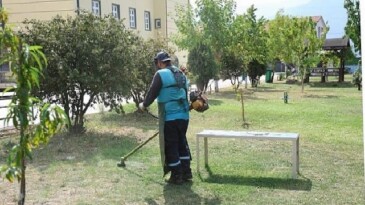 Kartepe Belediyesi’nden Yeni Eğitim Yılı Öncesi Okullarda Ağır Mesai
