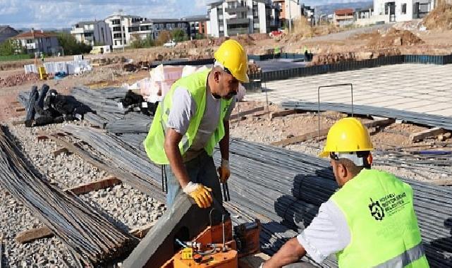 Kartepe Konutları’nda durmaksızın çalışılıyor