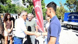 Kemer’de kıyı paklığı yapıldı